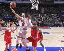 爱游戏官网-赛后芝加哥公牛备战足总杯，队长鼓劲细节曝光，媒体盛赞，资深球员宣示担当的简单介绍