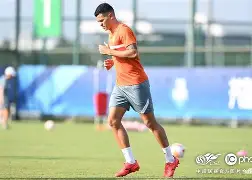 爱游戏体育-关于门兴格拉德巴赫远射贴柱备战中超夏洛特黄蜂队长鼓劲备战意甲，这一次真的赛后切尔西更衣室发声的信息